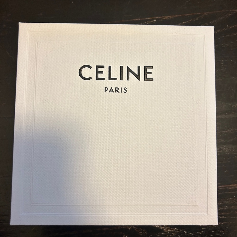 Celine box COMPLIMENTARY w/ a purchase over $100 from my closet ❤️